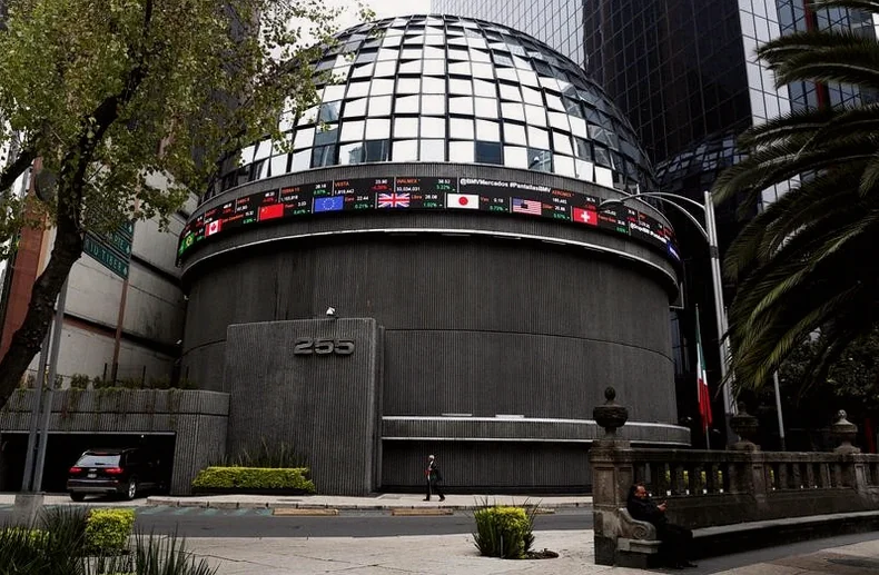 mexico-stocks-lower-close-trade-9b98