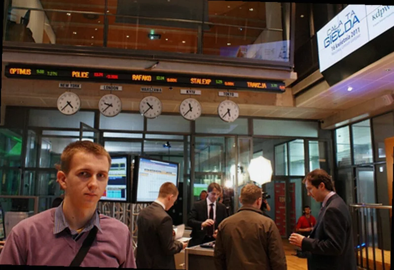 poland-stocks-higher-close-trade-c5c9