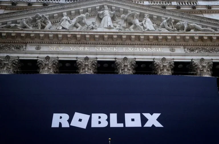roblox-stock-rises-billion-buyback-b442