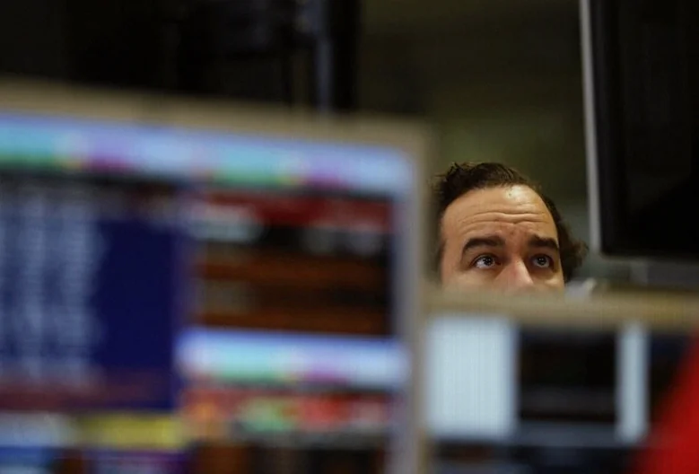 rogers-stock-falls-board-names-b469