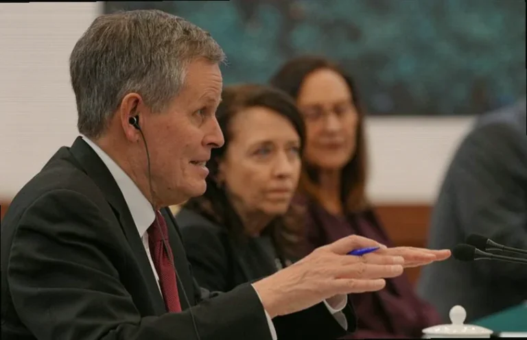 senators-urge-stability-cooperation-between-95f7