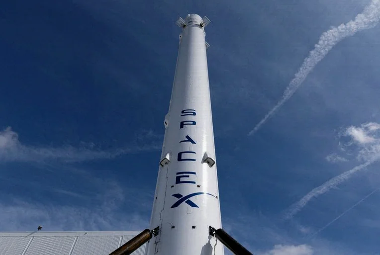 spacex-set-fast-entry-global-0ffe