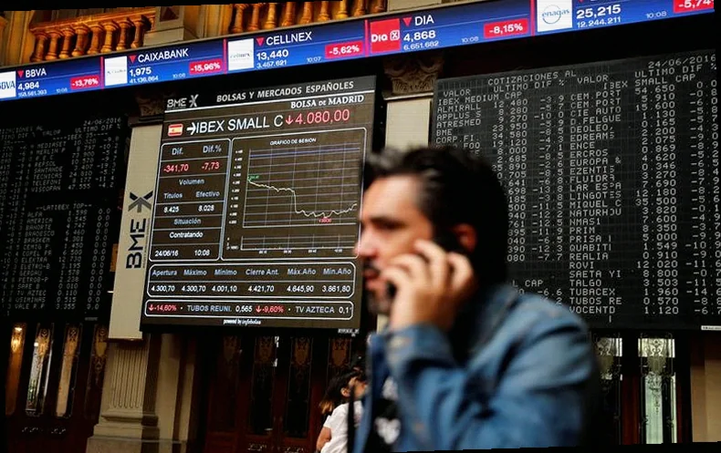 spain-stocks-higher-close-trade-a01a