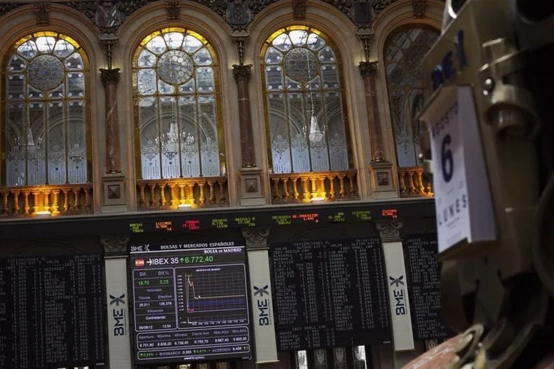 spain-stocks-higher-close-trade-dc2b