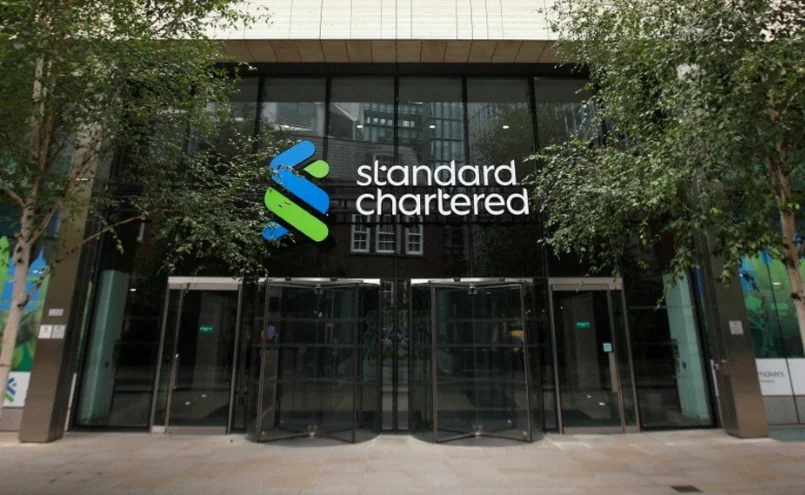 stanchart-targets-higher-return-2028-2609