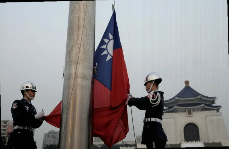 taiwan-stocks-lower-close-trade-f44c