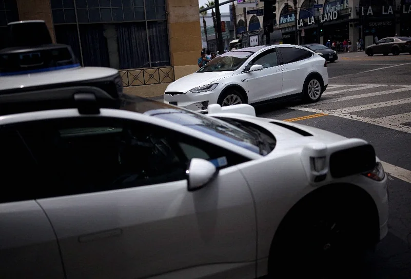 tesla-musk-expects-widespread-use-fb17