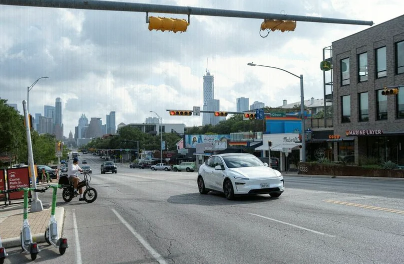 tesla-robotaxi-rollout-features-texas-533d