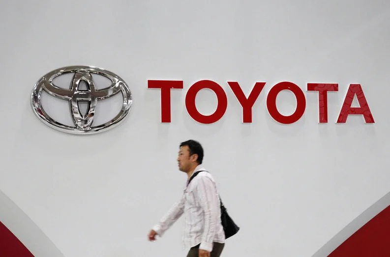 toyota-sales-drop-third-month-ac0c