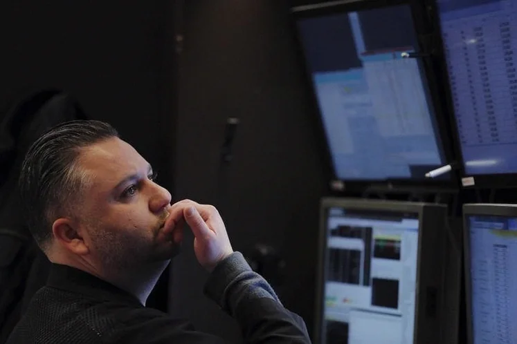 why-holdings-stock-sliding-today-d08a