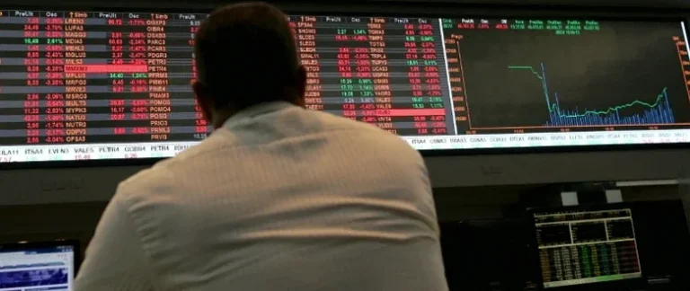 brazil-stocks-lower-close-trade-c332