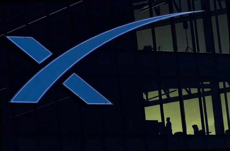 exclusive-spacex-targets-trillion-valuation-5a54