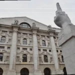 italy-stocks-higher-close-trade-a823