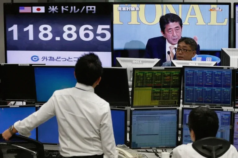 japan-stocks-higher-close-trade-1fdf