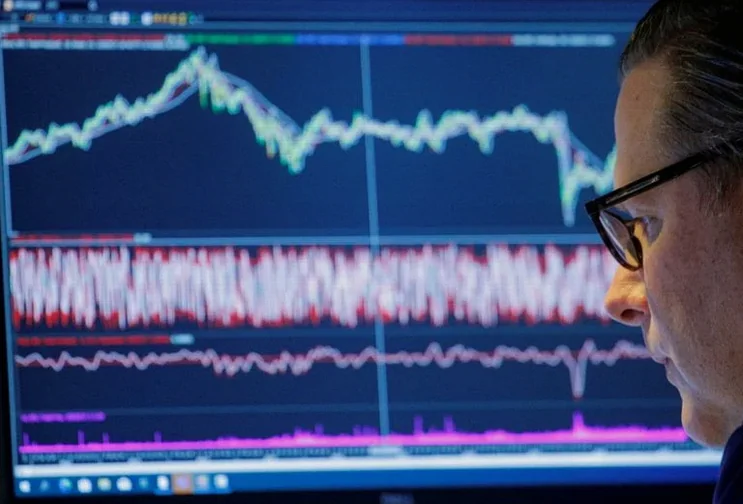 stock-futures-dip-after-wall-cfaa