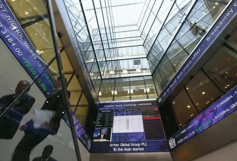 stocks-lower-close-trade-investing-b998