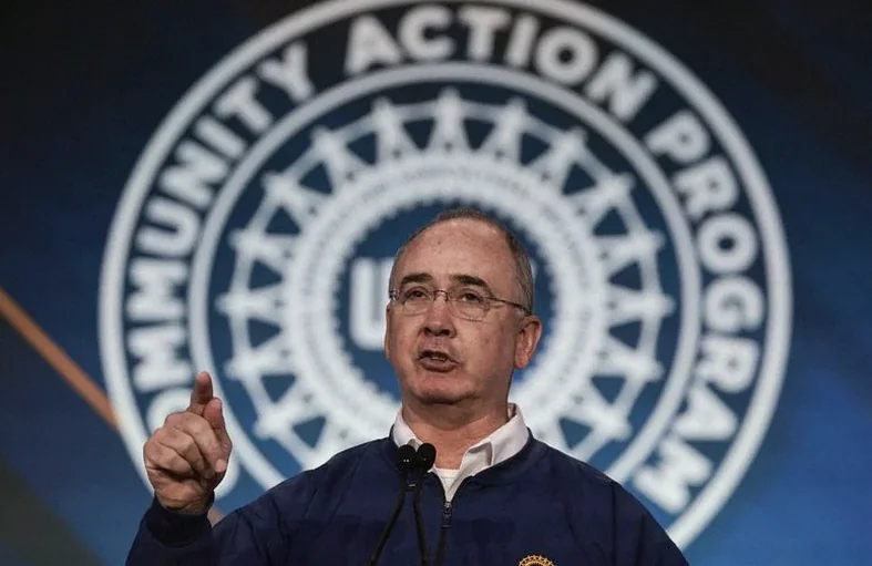 uaw-calls-midnight-strike-pickup-c4b7