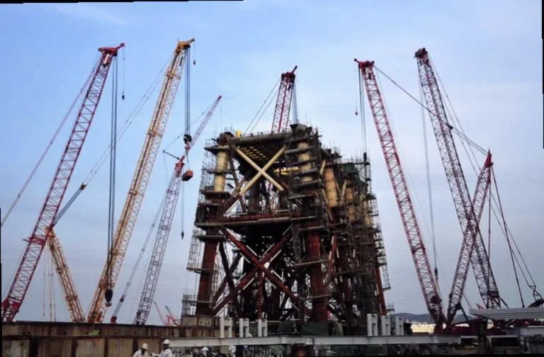 why-constellation-energy-stock-sliding-b2f3